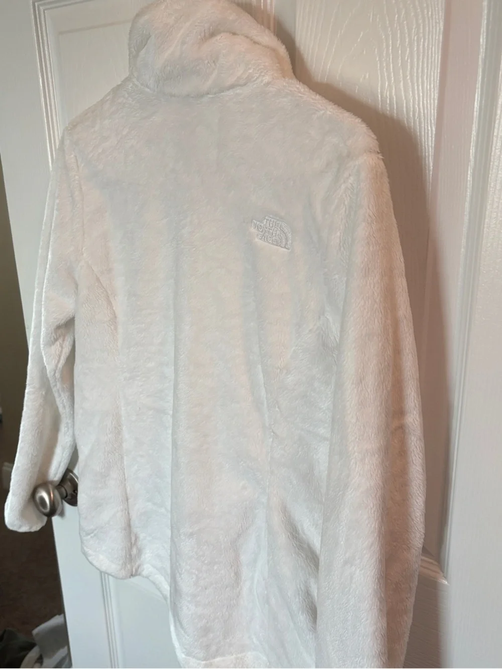 The North Face Plush Fleece Full-Zip Jacket in White/Cream - Picture 6 of 6